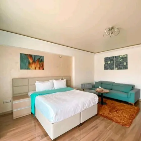 White Tower 607 Apartment *